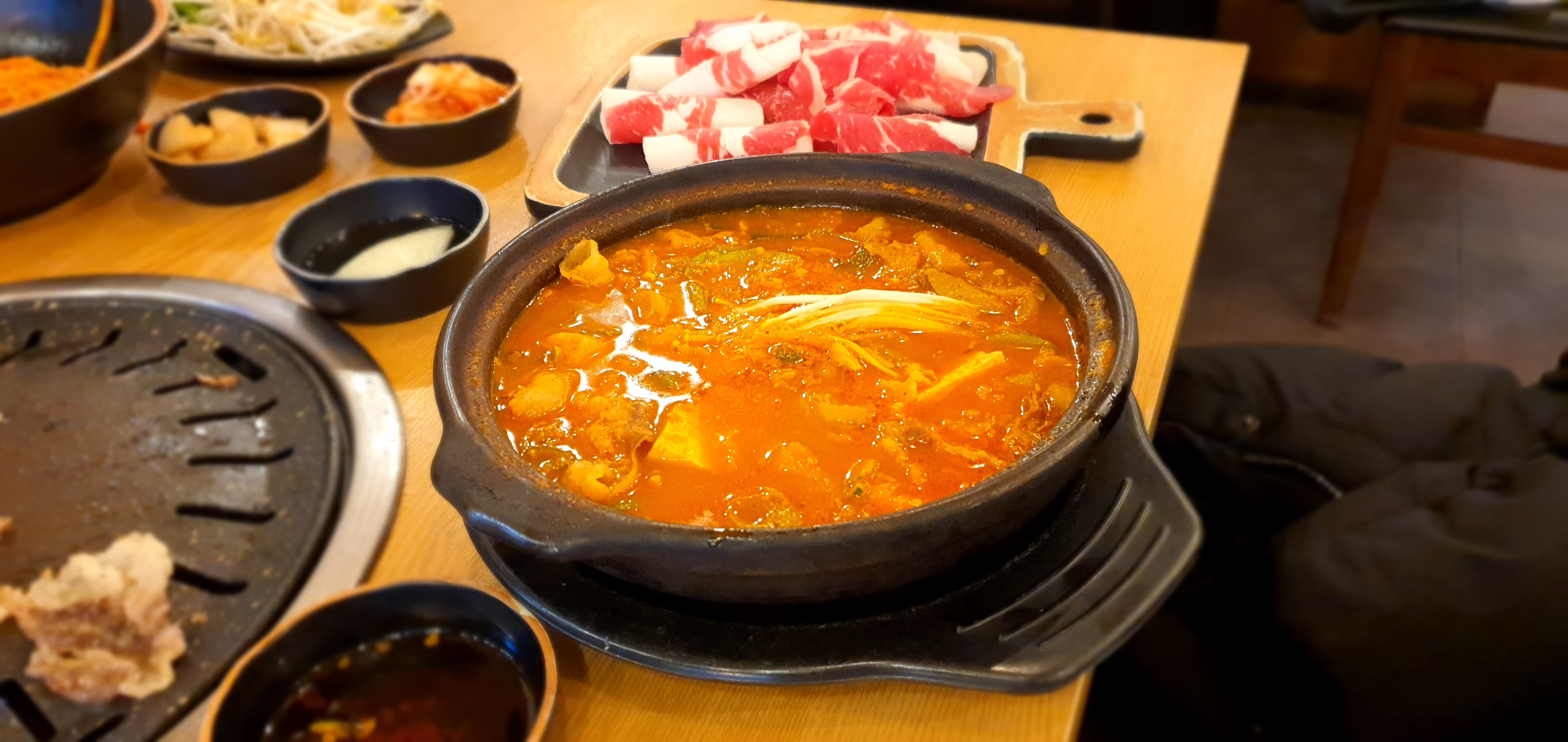 엄마랑 차돌 먹는 중 | 오버워치 인벤